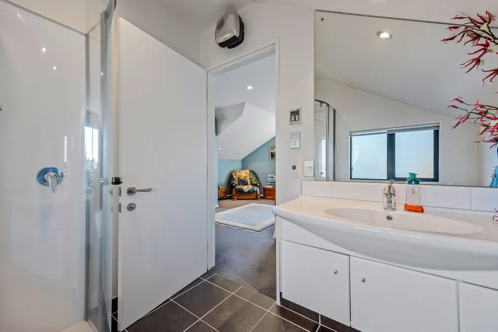 Photos of 16 Kensington Avenue