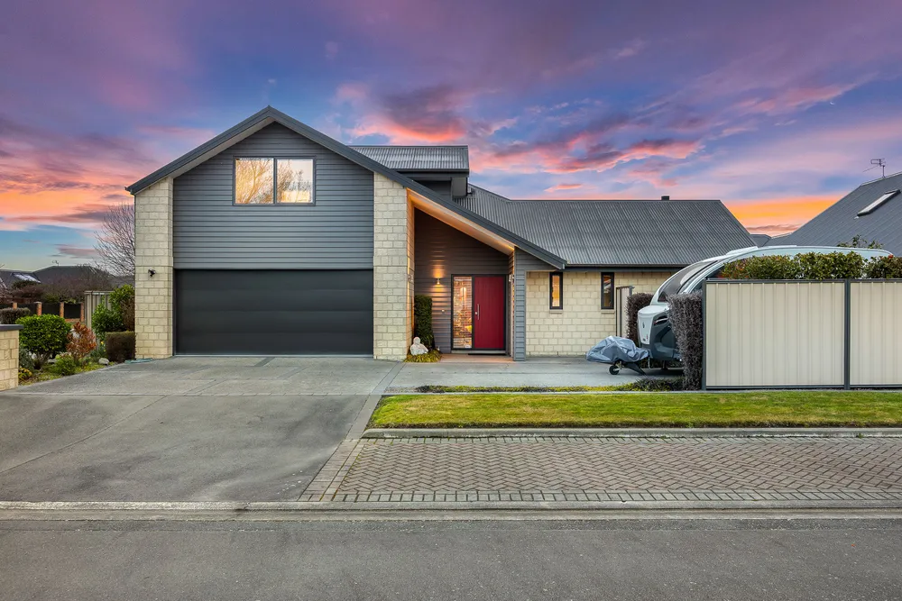 Photos of 16 Kensington Avenue