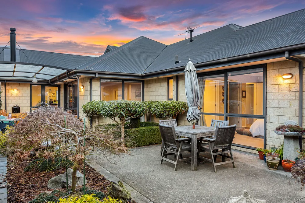 Photos of 16 Kensington Avenue
