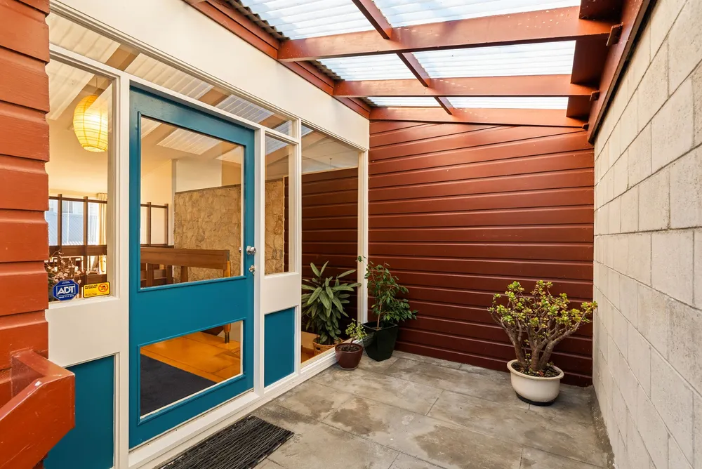 Photos of 29 Moana Road