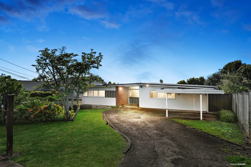 Photos of 156 Bleakhouse Road