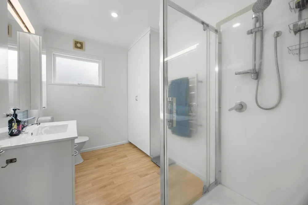 Photos of 15 Glenside Avenue