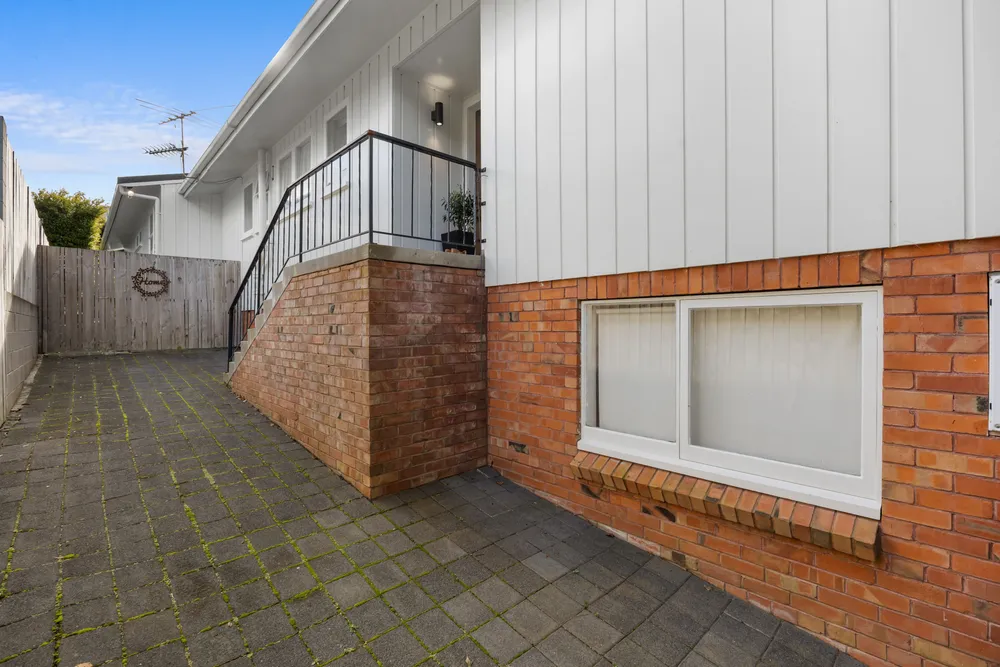 Photos of 15 Glenside Avenue