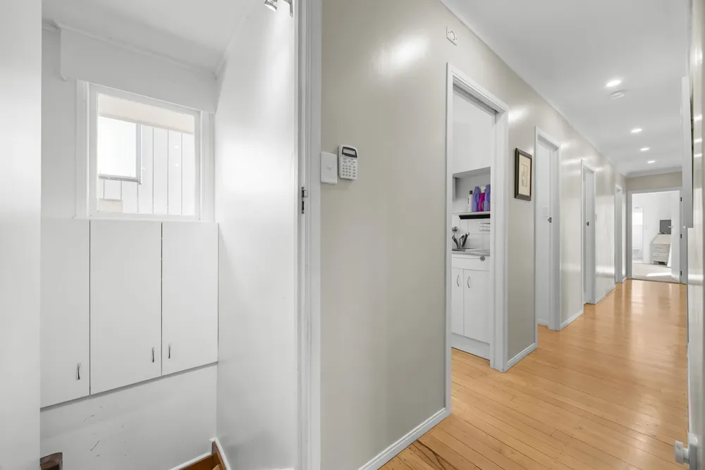 Photos of 15 Glenside Avenue