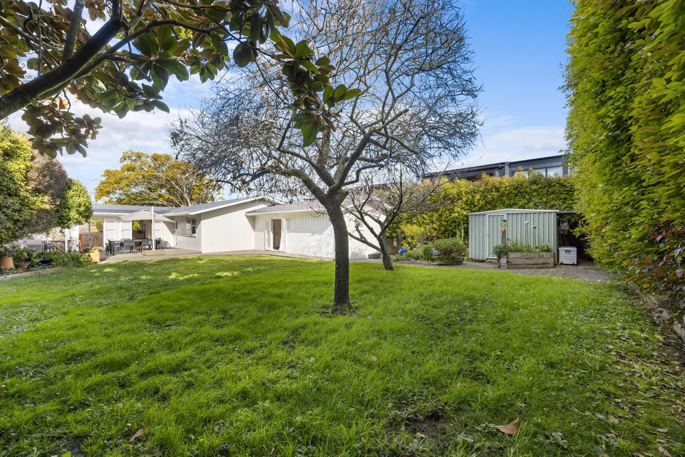 Photos of 15 Glenside Avenue