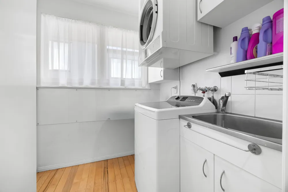 Photos of 15 Glenside Avenue
