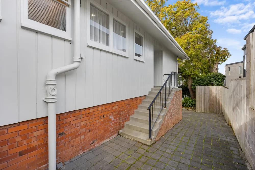 Photos of 15 Glenside Avenue