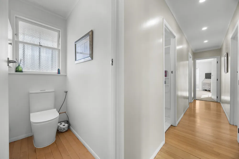 Photos of 15 Glenside Avenue