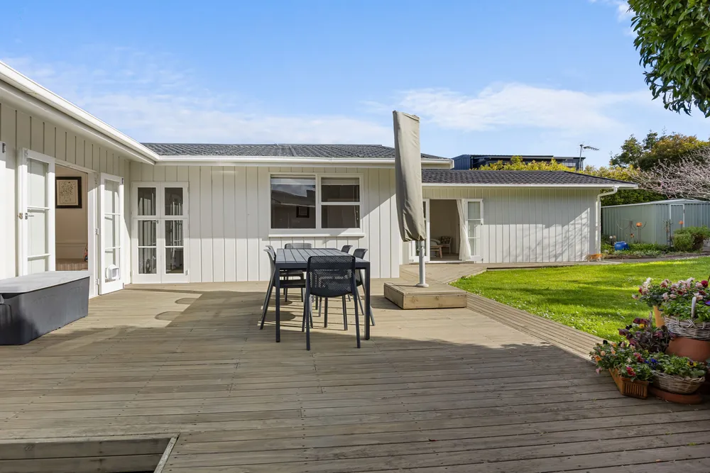 Photos of 15 Glenside Avenue