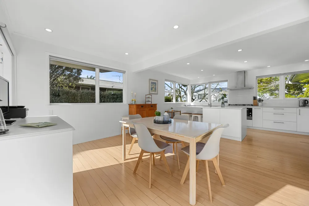 Photos of 15 Glenside Avenue