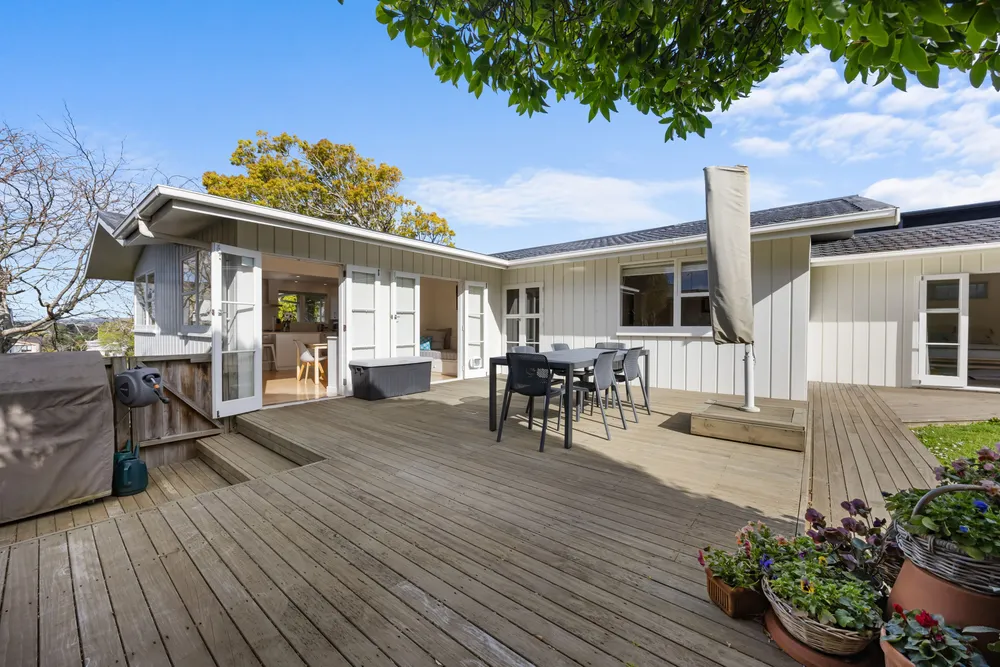 Photos of 15 Glenside Avenue