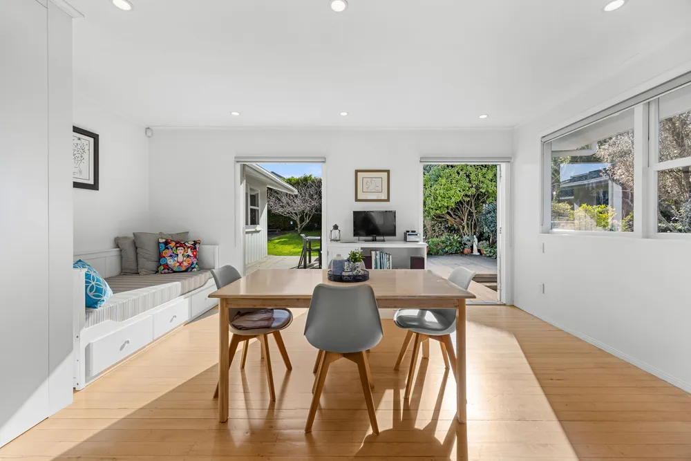 Photos of 15 Glenside Avenue