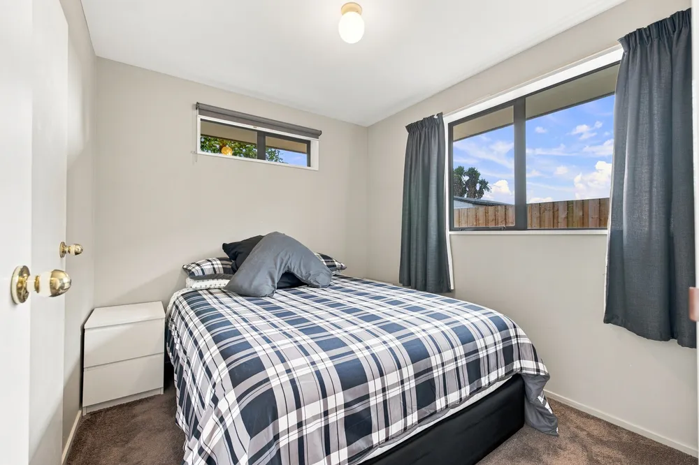 Photos of 7a Boyne Avenue
