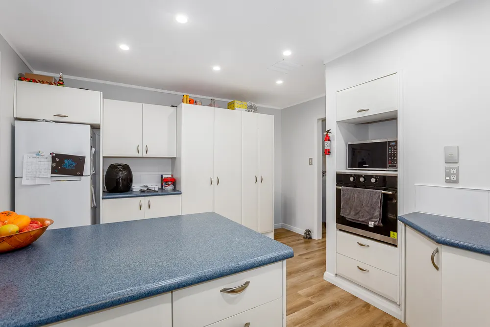 Photos of 21 Mangaroa Hill Road