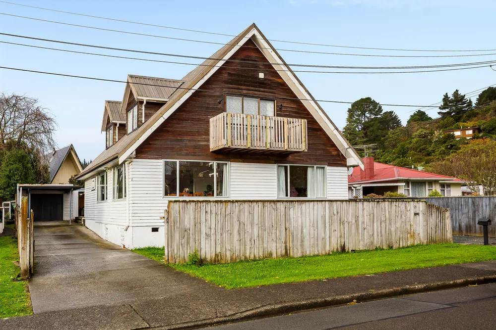 Photos of 21 Mangaroa Hill Road