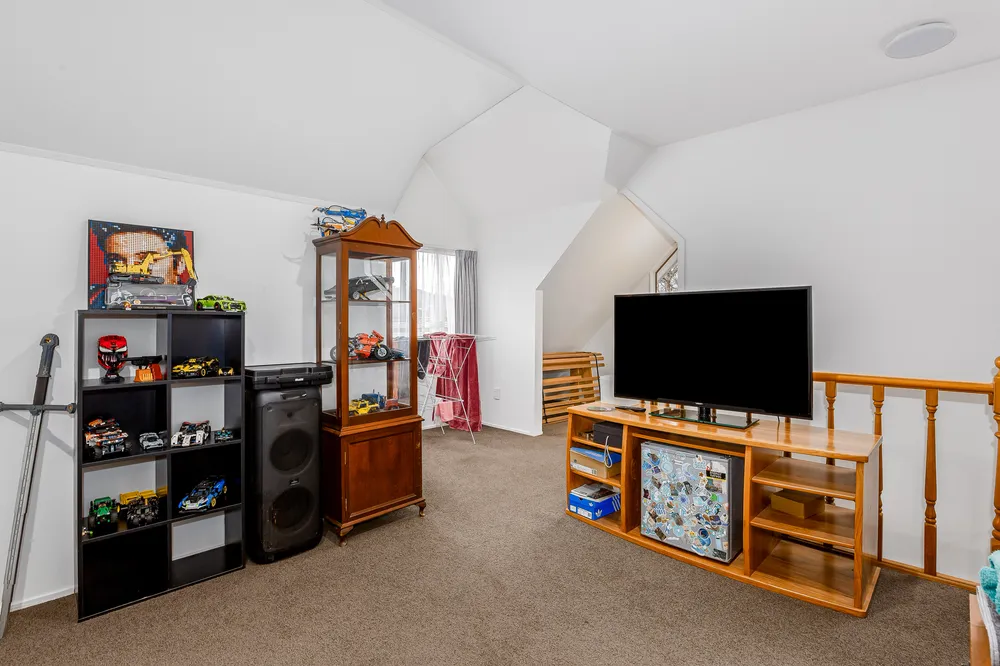 Photos of 21 Mangaroa Hill Road