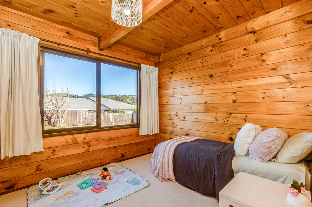Photos of 90 Discovery Drive