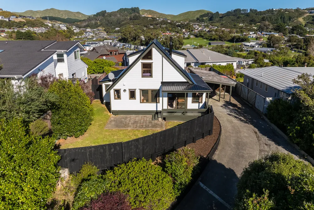 Photos of 90 Discovery Drive
