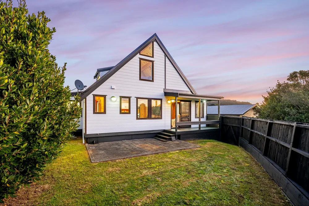 Photos of 90 Discovery Drive