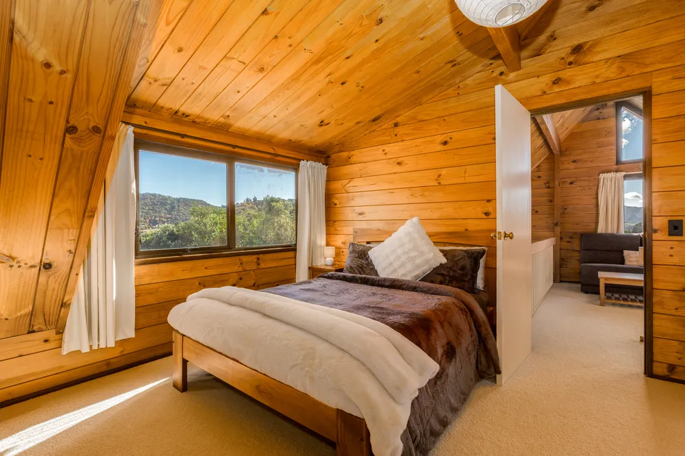 Photos of 90 Discovery Drive