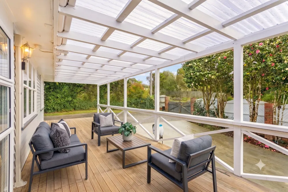 Photos of 526 West Coast Road