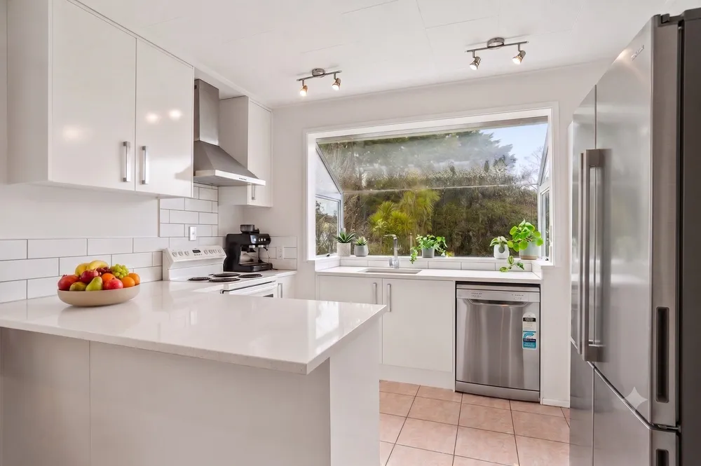 Photos of 526 West Coast Road