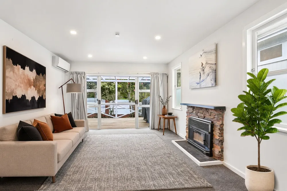 Photos of 526 West Coast Road
