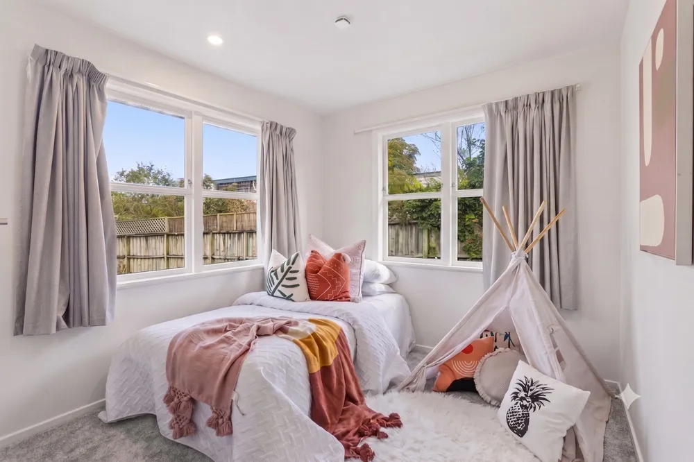 Photos of 526 West Coast Road