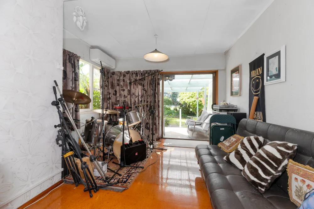 Photos of 94A Namata Road