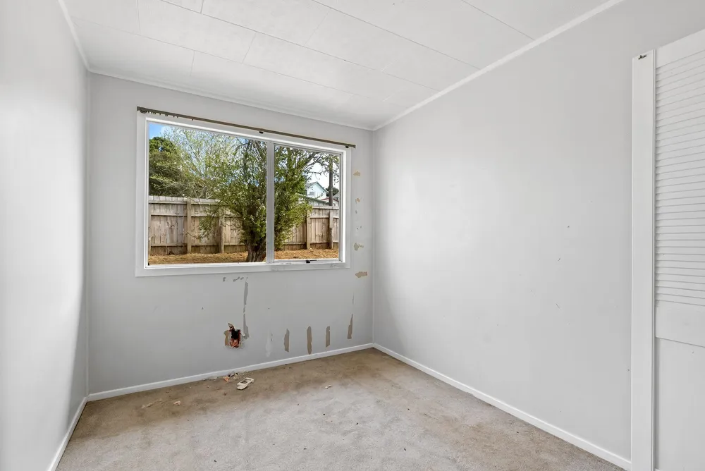 Photos of 129A Smeaton Drive
