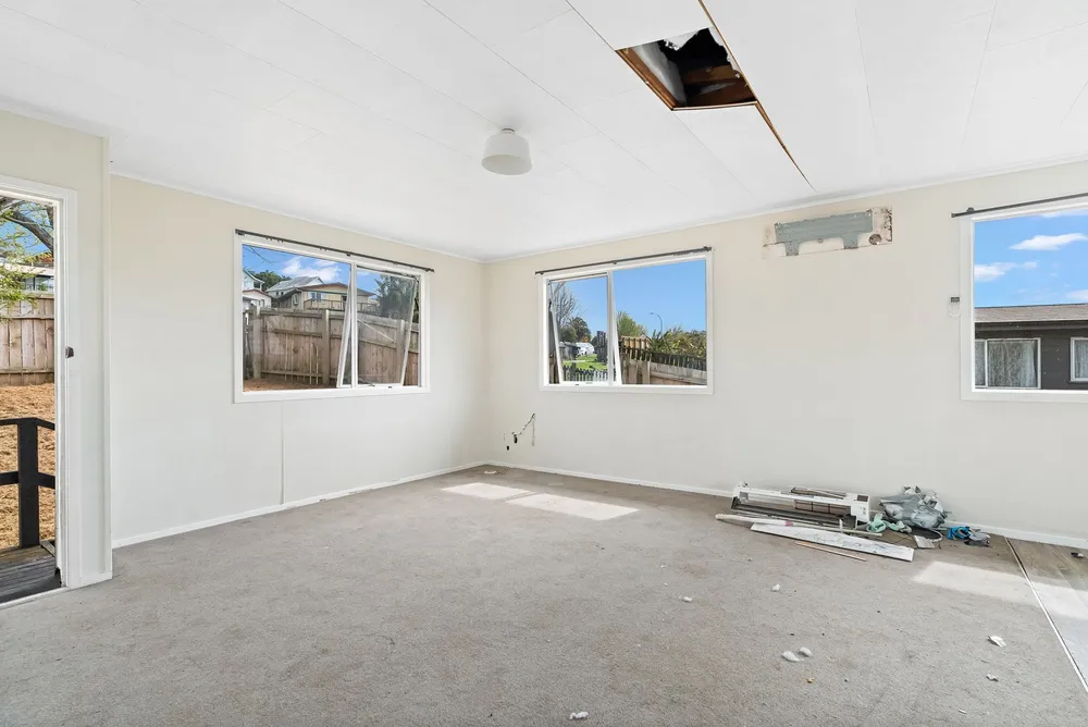 Photos of 129A Smeaton Drive