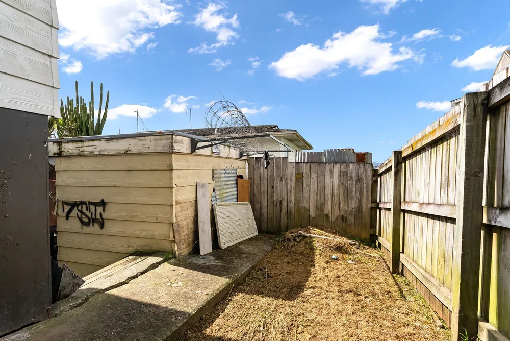 Photos of 129A Smeaton Drive