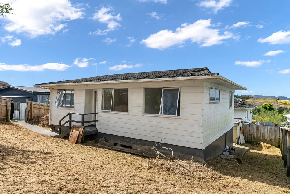 Photos of 129A Smeaton Drive