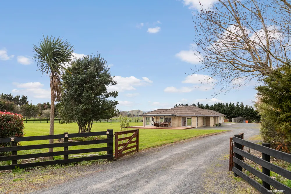 Photos of 374 Mangatangi Road