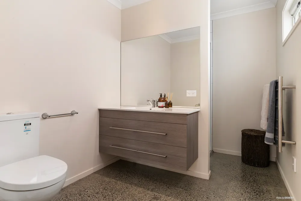 Photos of 374 Mangatangi Road