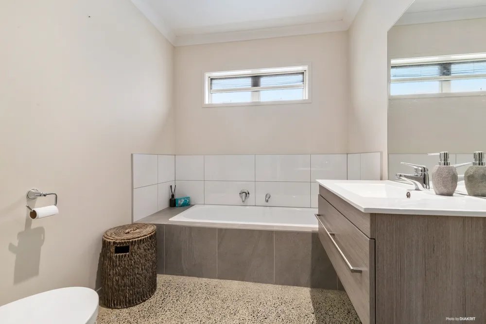 Photos of 374 Mangatangi Road
