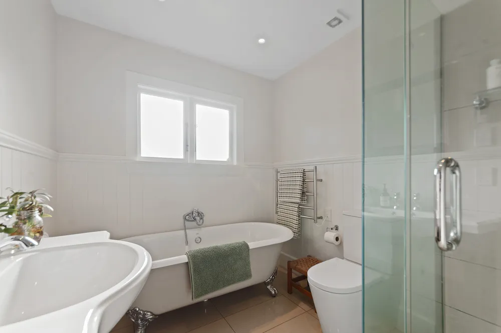 Photos of 18 Searells Road