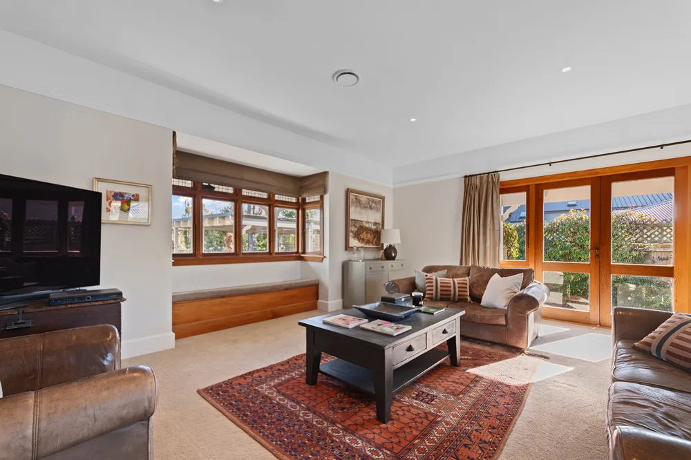 Photos of 18 Searells Road
