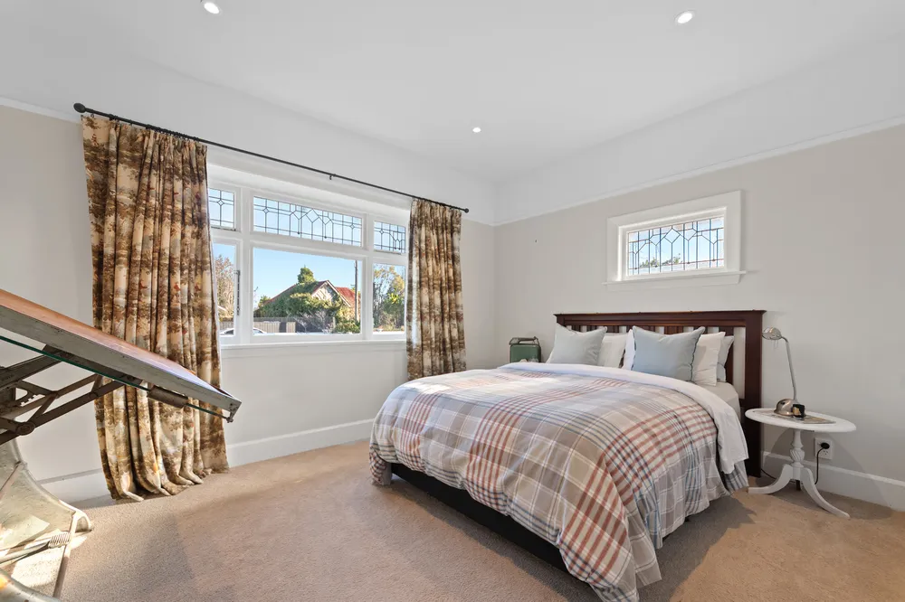 Photos of 18 Searells Road