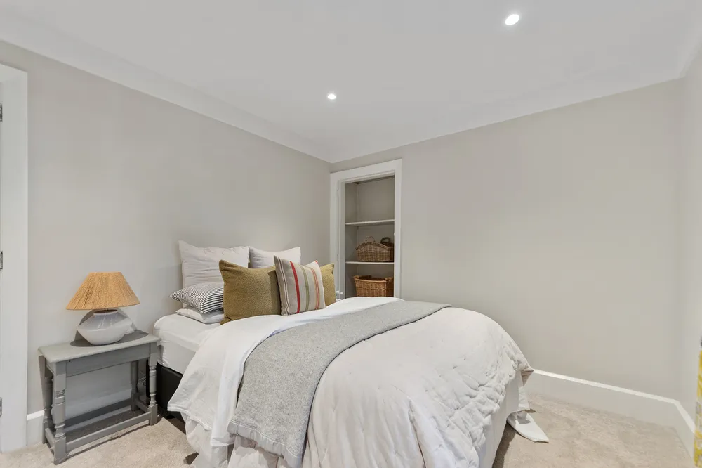 Photos of 18 Searells Road