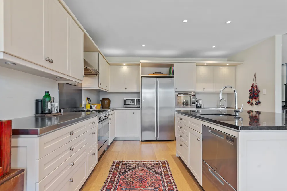 Photos of 18 Searells Road