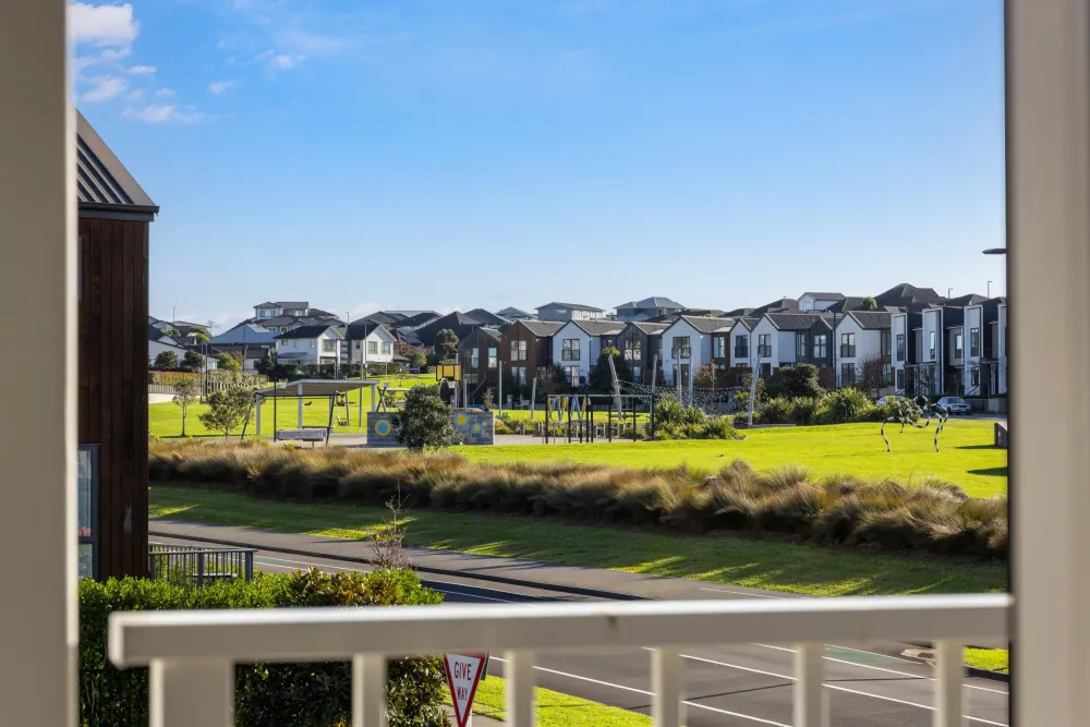 Photos of 49 Bonair Crescent