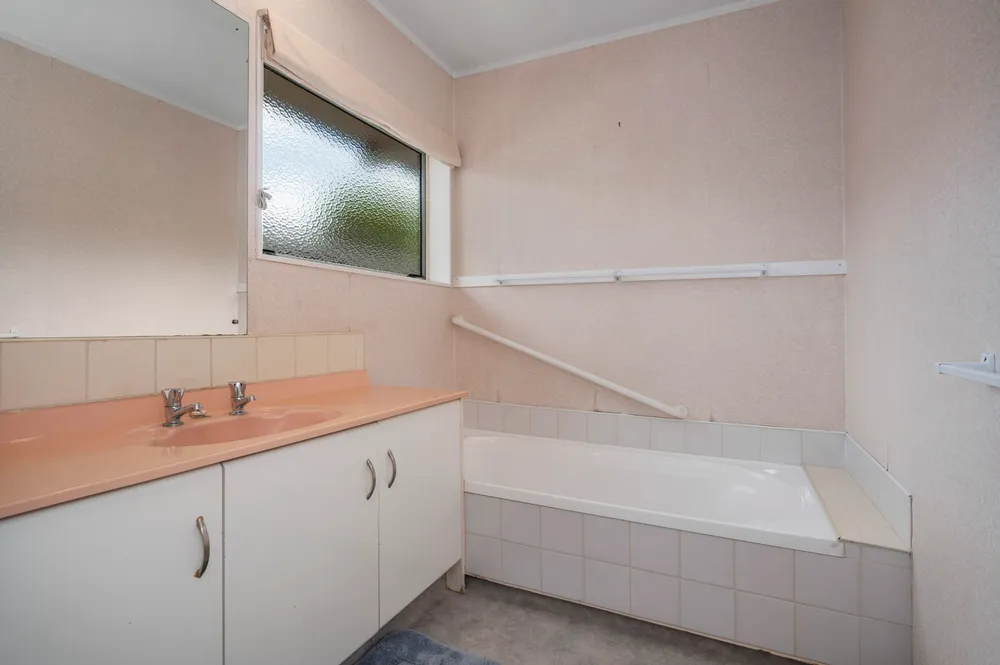 Photos of 56A Edgecumbe Road