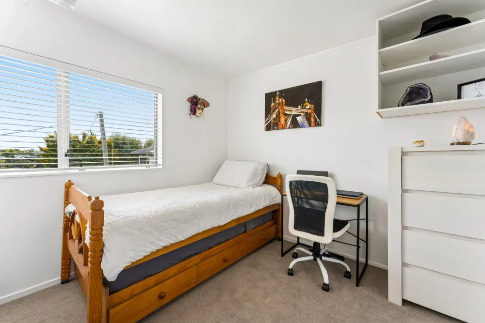 Photos of 52B Bay Street