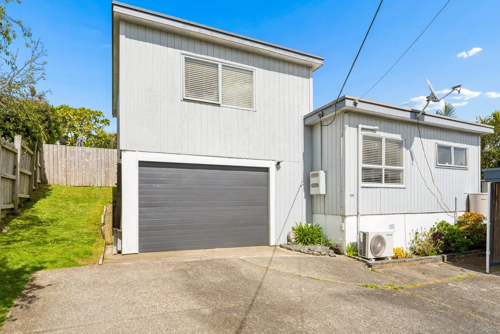 Photos of 52B Bay Street