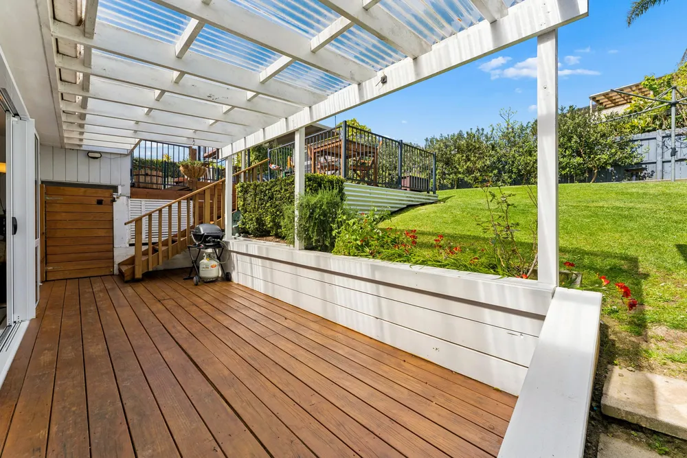 Photos of 52B Bay Street