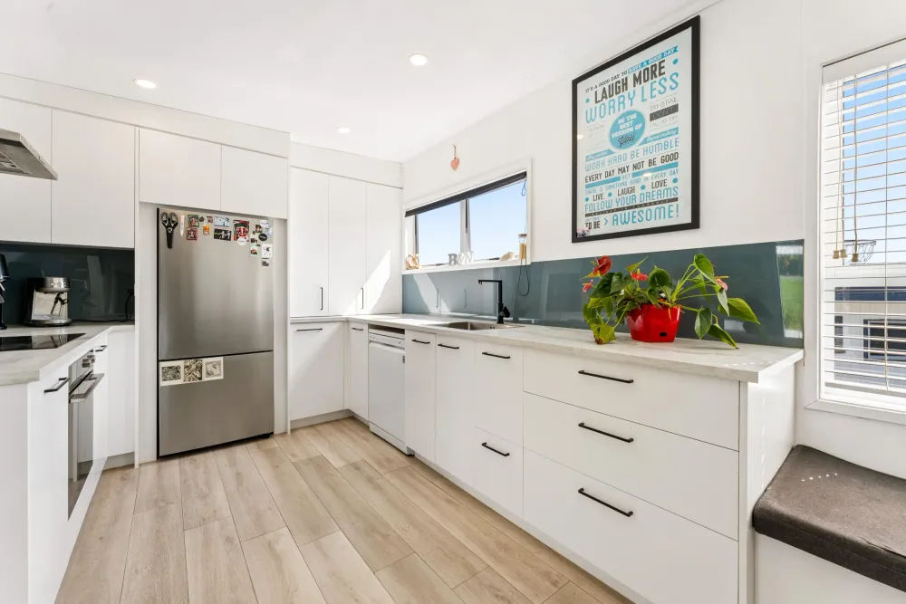 Photos of 52B Bay Street