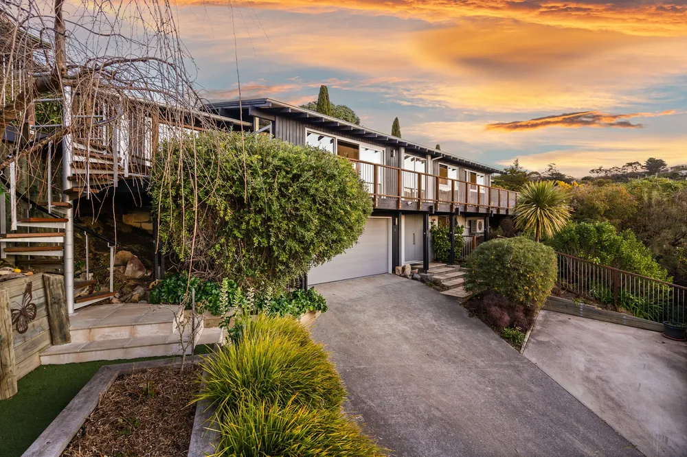 Photos of 53 Soleares Avenue