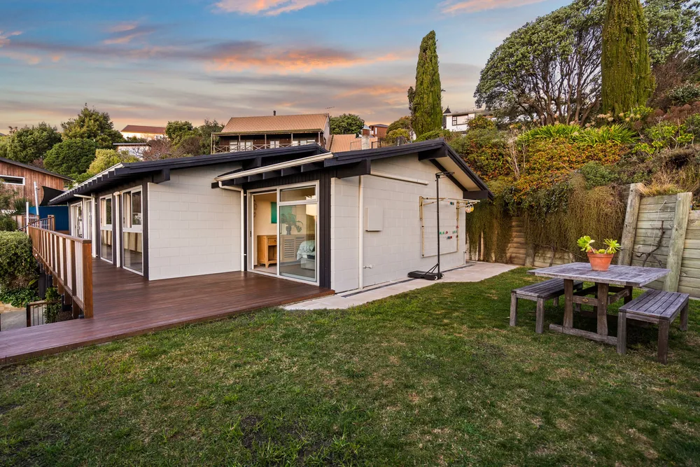 Photos of 53 Soleares Avenue