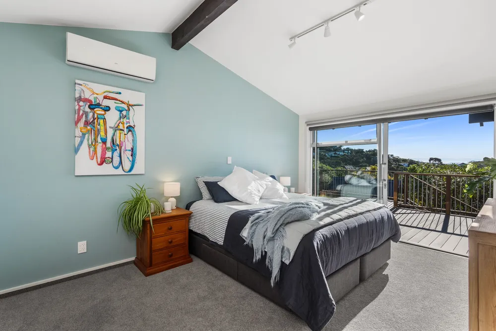 Photos of 53 Soleares Avenue